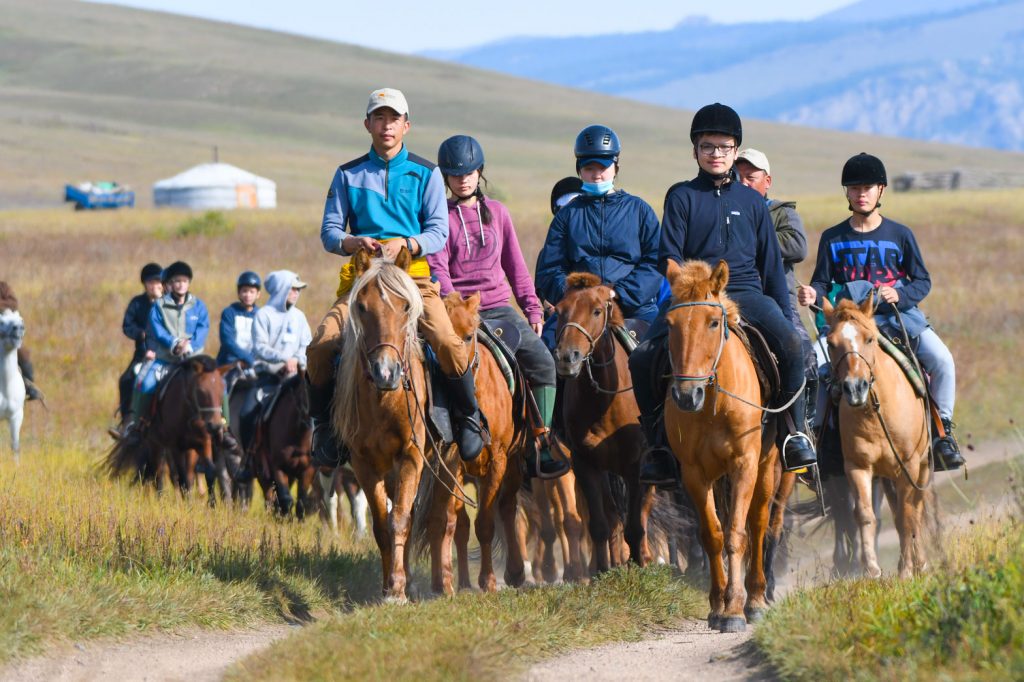 Mongolia horseback riding trip